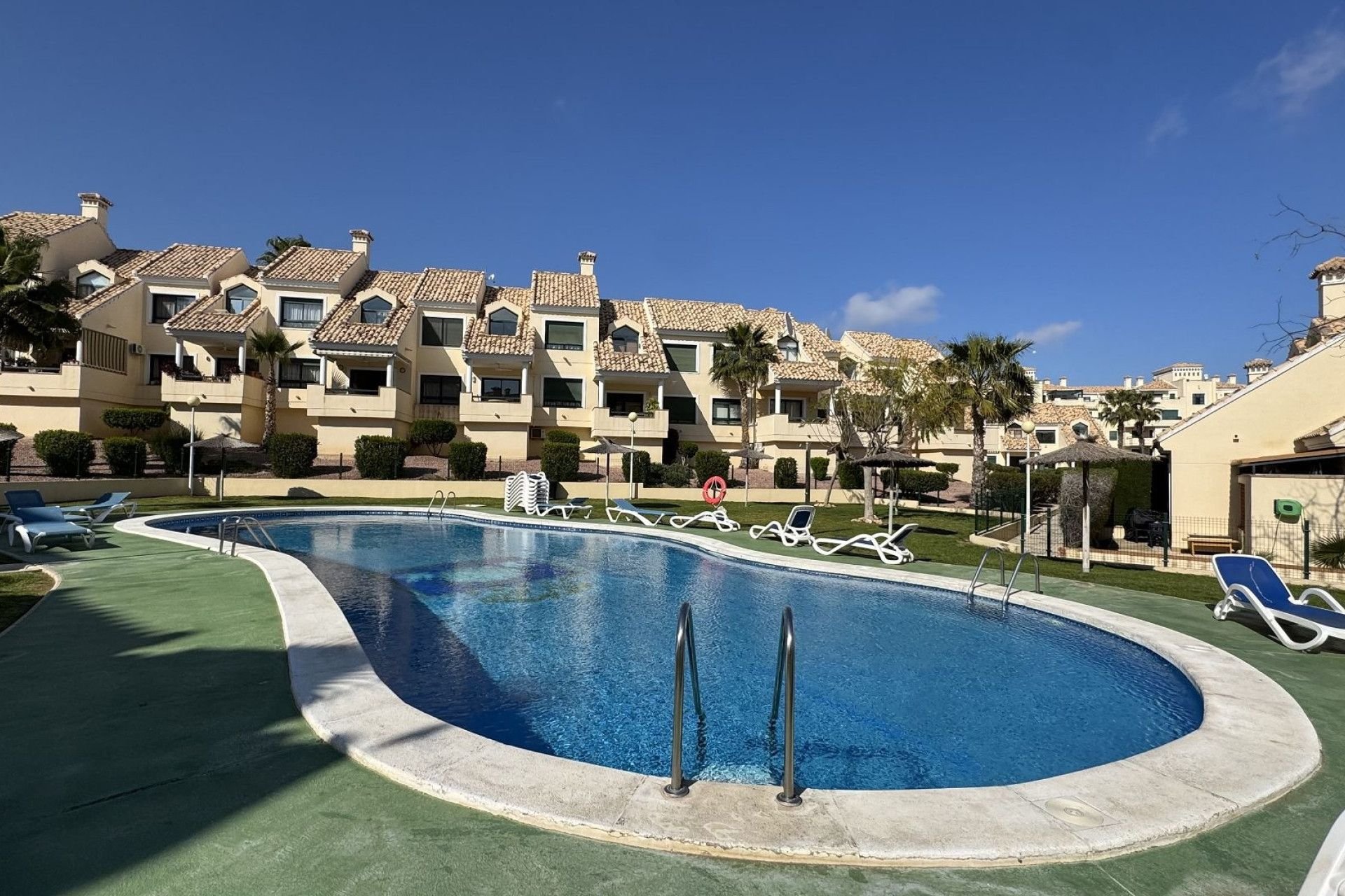 Wiederverkauf - Wohnung - Lomas De Campoamor