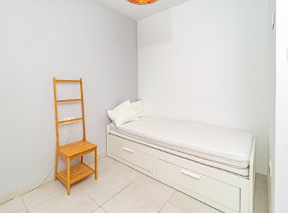 Appartement · Herverkoop - Orihuela Costa · La Zenia · Alicante · Spanje