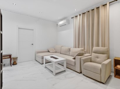 Villa · Herverkoop - El Altet · San Francisco de Asis · Alicante · Spanje