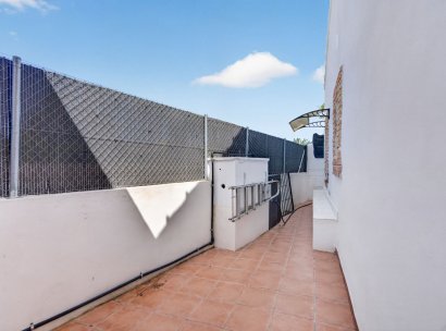 Villa · Herverkoop - El Altet · San Francisco de Asis · Alicante · Spanje