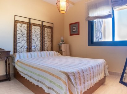 Appartement · Herverkoop - Finestrat · Cala de Finestrat · Alicante · Spanje