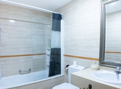 Appartement · Herverkoop - Finestrat · Cala de Finestrat · Alicante · Spanje