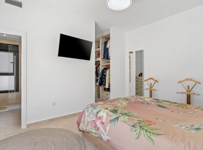 3 Detached Villas · Herverkoop - Daya Nueva · Alicante · Spanje