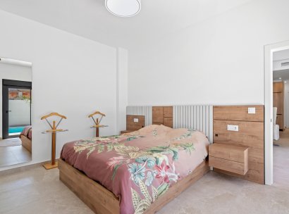 3 Detached Villas · Herverkoop - Daya Nueva · Alicante · Spanje