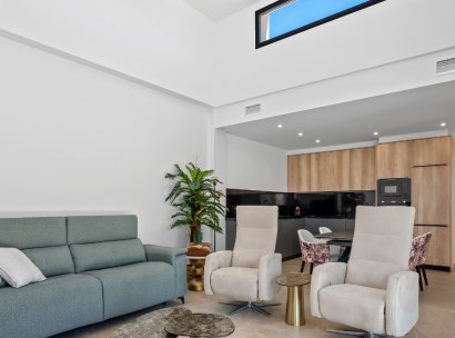 3 Detached Villas · Herverkoop - Daya Nueva · Alicante · Spanje