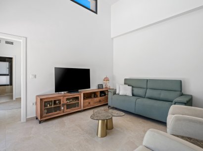 3 Detached Villas · Herverkoop - Daya Nueva · Alicante · Spanje