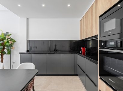 3 Detached Villas · Herverkoop - Daya Nueva · Alicante · Spanje