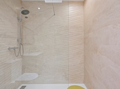 3 Detached Villas · Herverkoop - Daya Nueva · Alicante · Spanje