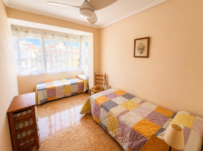 Appartement · Herverkoop - Torrevieja · La Mata · Alicante · Spanje