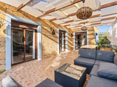 Villa · Herverkoop - Santa Pola · El Poble Llevanti · Alicante · Spanje