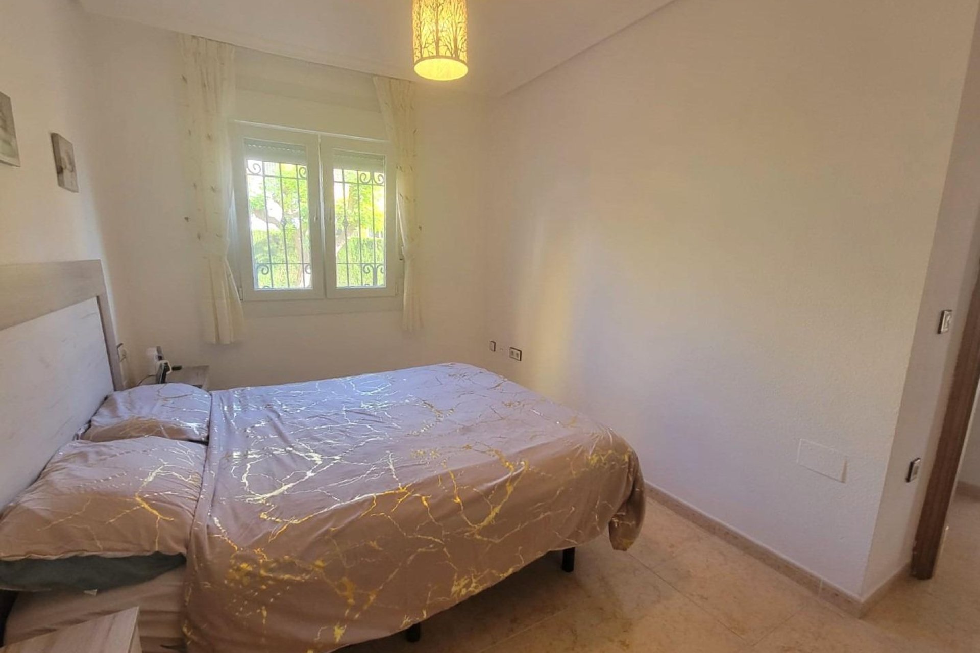 Resale - Townhouse - Los Montesinos