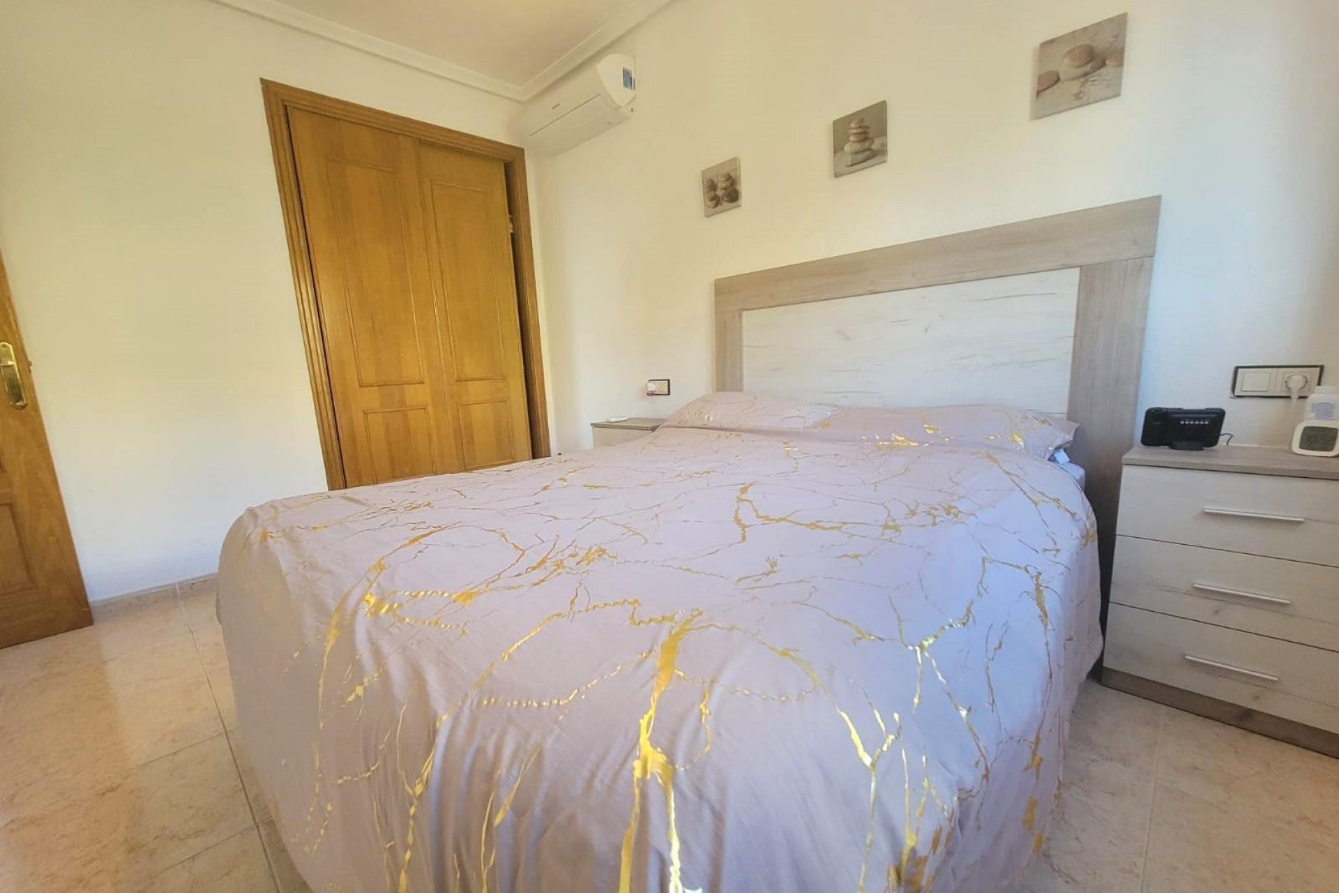 Resale - Townhouse - Los Montesinos