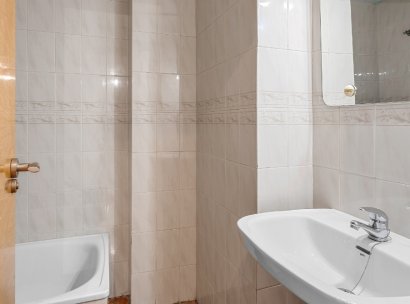 1. Appartement / flat · Herverkoop - Benijofar · Alicante · Spanje