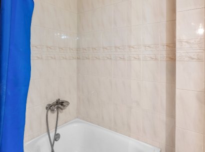 1. Appartement / flat · Herverkoop - Benijofar · Alicante · Spanje