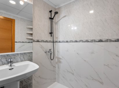 1. Appartement / flat · Herverkoop - Benijofar · Alicante · Spanje