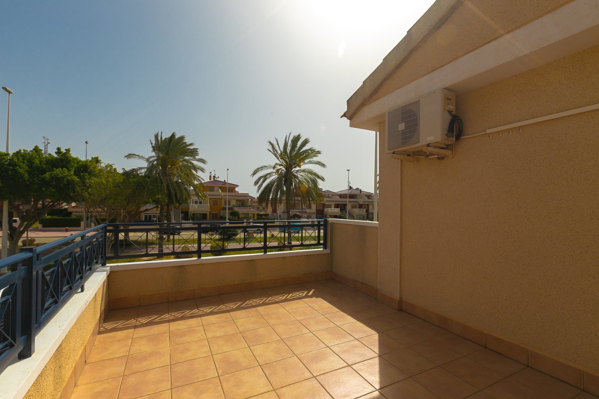 Herverkoop - Quad house - Playa Flamenca