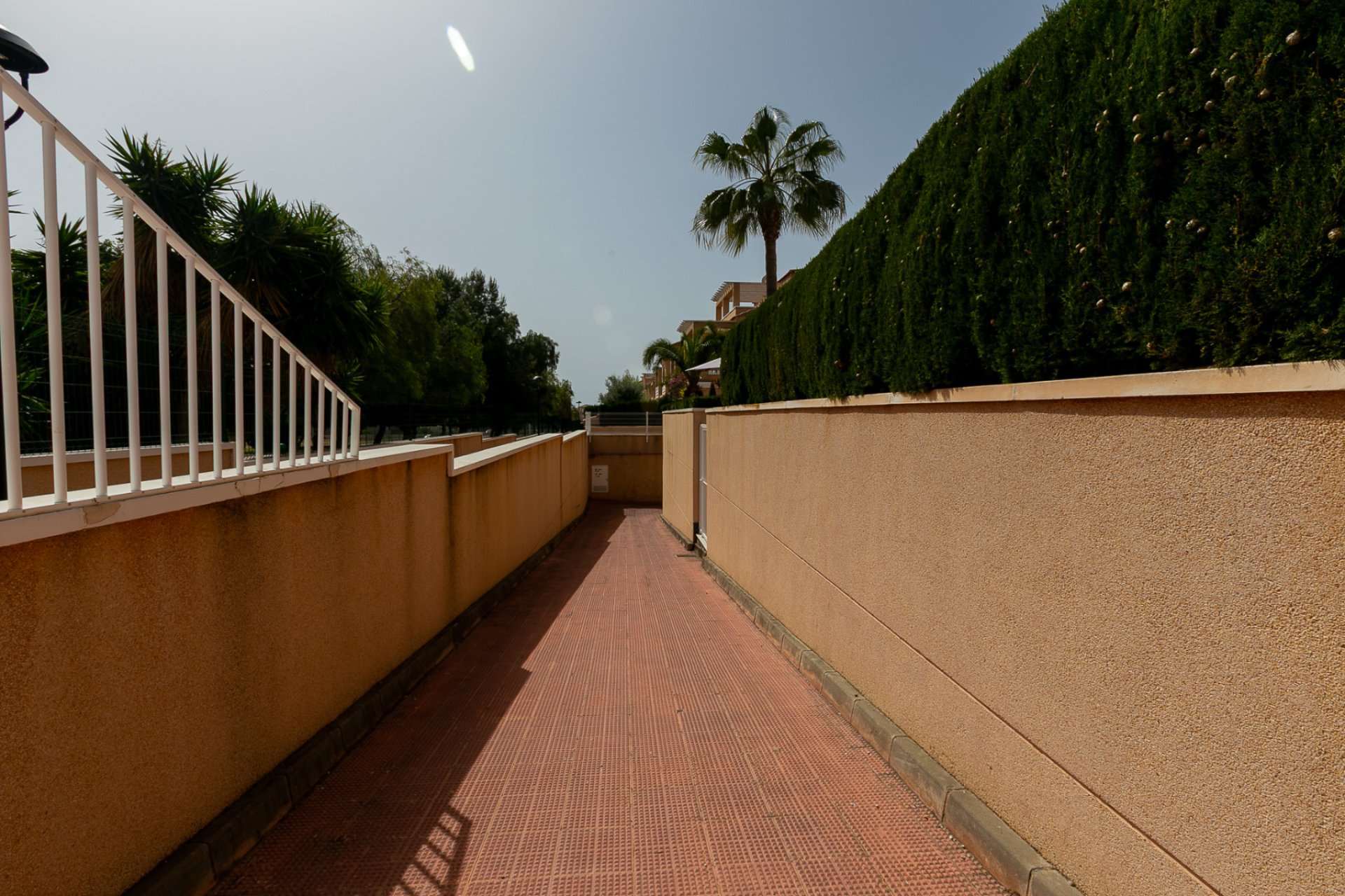 Herverkoop - Quad house - Playa Flamenca