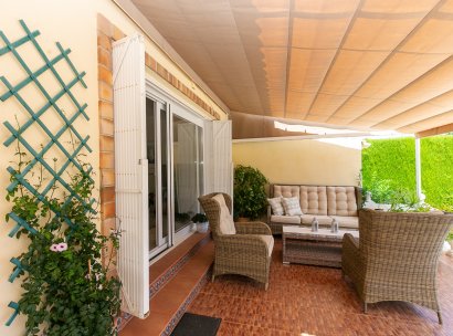Semi - Detached Villa · Herverkoop - Torrevieja · Los Balcones · Alicante · Spanje