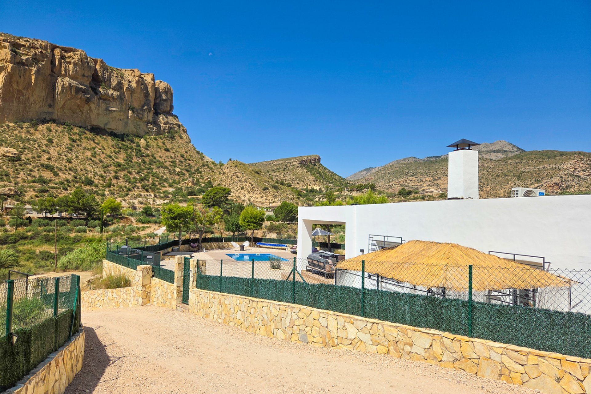 Herverkoop - Villa - Crevillente
