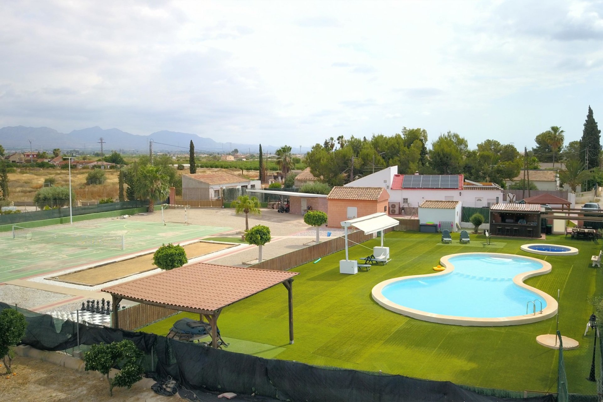 Herverkoop - Country Property - Benferri