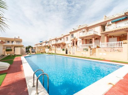 Villa · Herverkoop - Orihuela Costa · Punta Prima · Alicante · Spanje