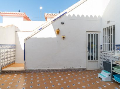 Villa · Herverkoop - Orihuela Costa · Punta Prima · Alicante · Spanje