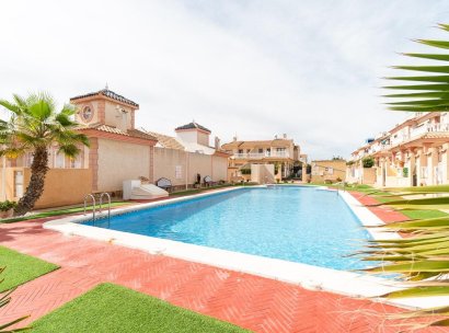 Villa · Herverkoop - Orihuela Costa · Punta Prima · Alicante · Spanje