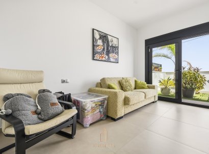 Villa · Herverkoop - Daya Vieja · Alicante · Spanje