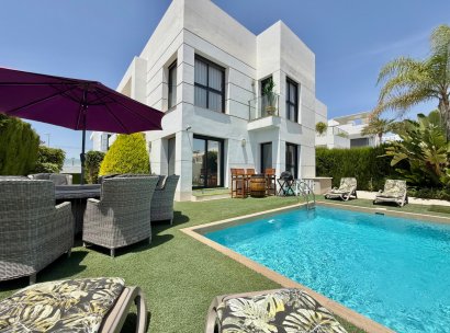 Villa · Herverkoop - Ciudad Quesada · Alicante · Spanje