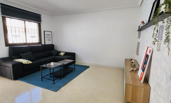 Herverkoop - 2. Town house / tussenwoning - San Miguel de Salinas - Costa Blanca Zuid