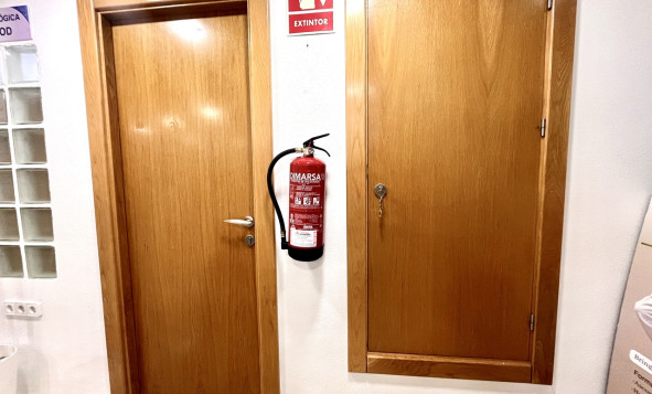 Herverkoop - Commercieel vastgoed - Villamartin - Costa Blanca Zuid