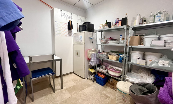 Herverkoop - Commercieel vastgoed - Villamartin - Costa Blanca Zuid