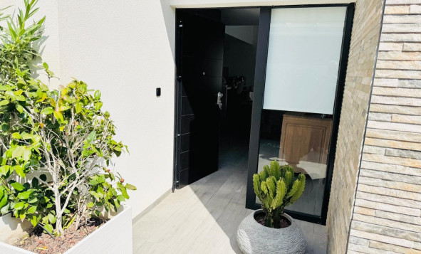 Herverkoop - 3. Halfvrijstaand huis - Algorfa - Costa Blanca Zuid