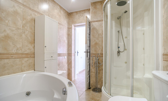 Herverkoop - 3. Halfvrijstaand huis - Torrevieja - Costa Blanca Zuid