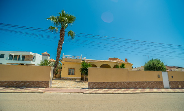Herverkoop - 3. Halfvrijstaand huis - Torrevieja - Costa Blanca Zuid