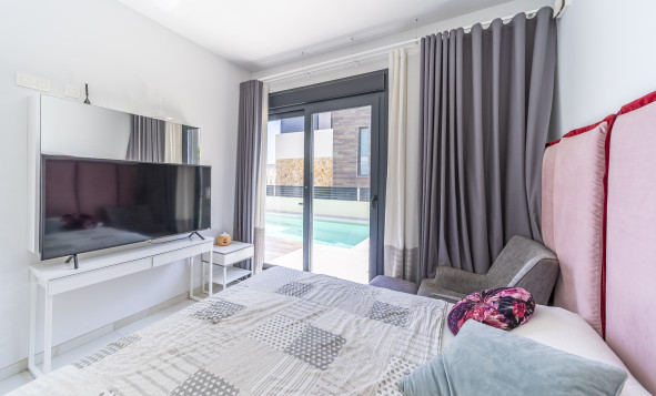 Herverkoop - 3. Halfvrijstaand huis - Orihuela Costa - Costa Blanca Zuid