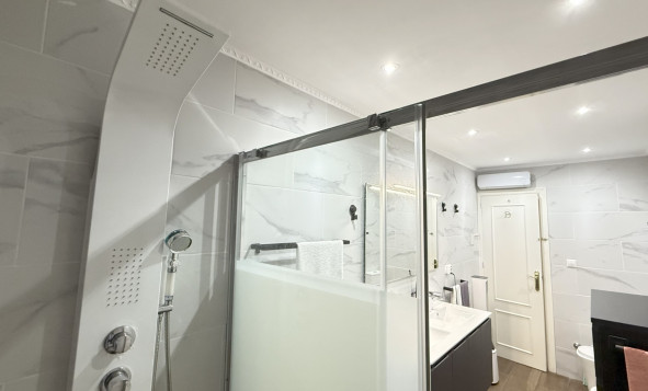 Herverkoop - 3. Halfvrijstaand huis - Orihuela Costa - Costa Blanca Zuid