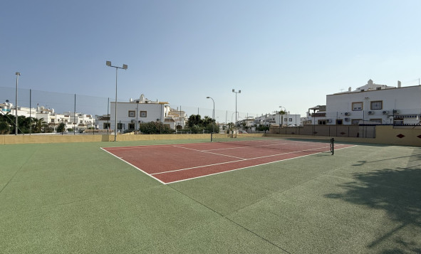 Herverkoop - 3. Halfvrijstaand huis - Orihuela Costa - Costa Blanca Zuid