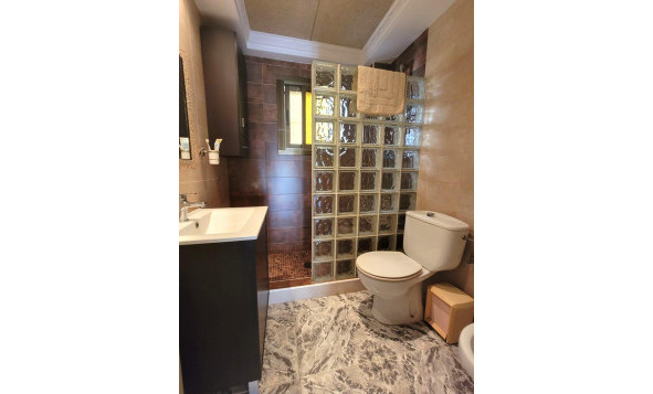 Resale - 1. Apartment / flat - Torrevieja - Costa Blanca South