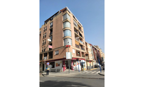 Herverkoop - 1. Appartement / flat - Torrevieja - Costa Blanca Zuid