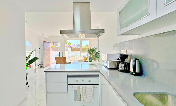 Herverkoop - 2. Town house / tussenwoning - Torrevieja - Costa Blanca Zuid