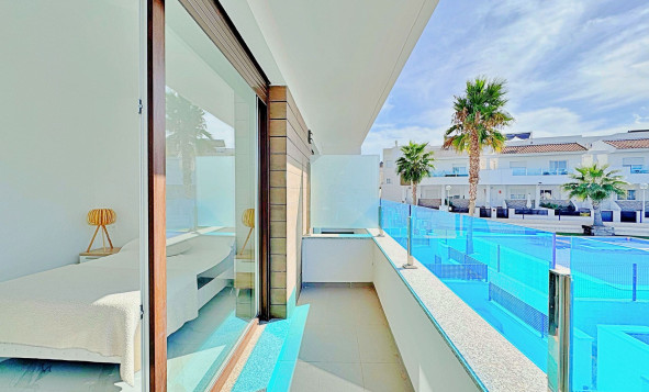 Herverkoop - 2. Town house / tussenwoning - Torrevieja - Costa Blanca Zuid