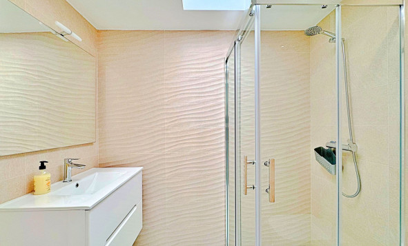 Herverkoop - 2. Town house / tussenwoning - Torrevieja - Costa Blanca Zuid