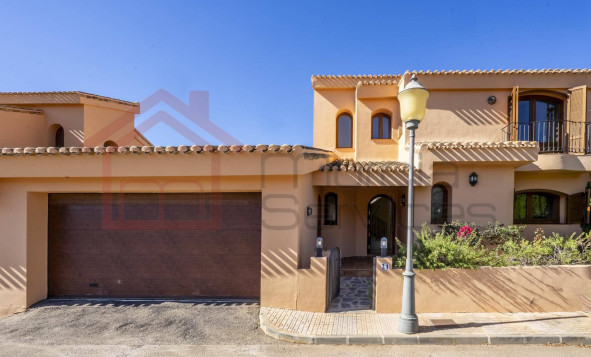 Herverkoop - 3. Halfvrijstaand huis - La Manga - Costa Calida