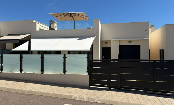 Herverkoop - 3. Halfvrijstaand huis - Lo Romero Golf - Costa Calida