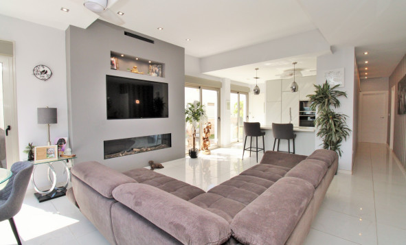 Herverkoop - 3. Halfvrijstaand huis - Villamartin - Costa Blanca Zuid