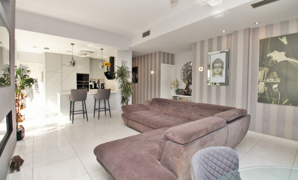 Herverkoop - 3. Halfvrijstaand huis - Villamartin - Costa Blanca Zuid