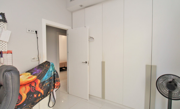 Herverkoop - 3. Halfvrijstaand huis - Villamartin - Costa Blanca Zuid