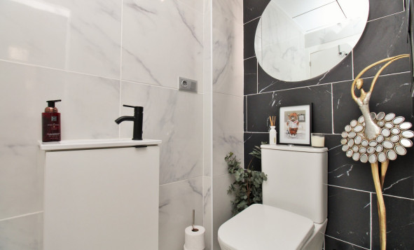 Herverkoop - 3. Halfvrijstaand huis - Villamartin - Costa Blanca Zuid