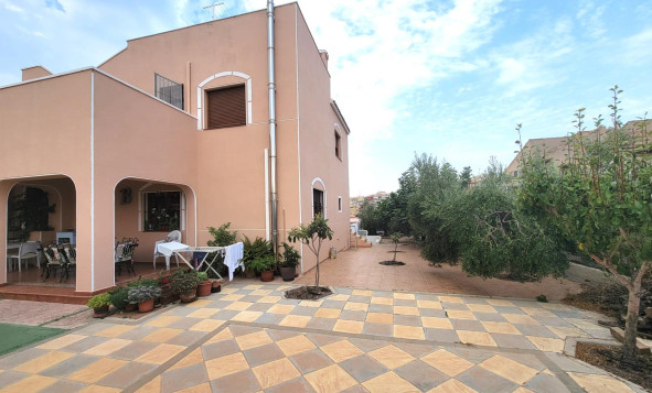 Herverkoop - 3. Halfvrijstaand huis - Torrevieja - Costa Blanca Zuid